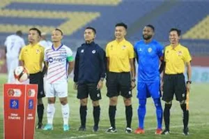 Trợ Lý Trọng Tài Bóng Đá Và Vai Trò Thầm Lặng Giúp Duy Trì Sự Công Bằng Trên Sân